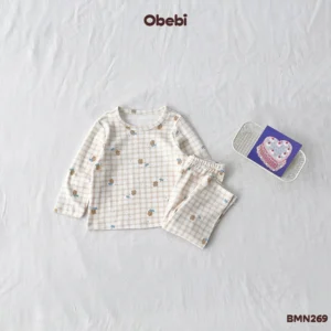 BMN269 – Bộ Mặc Nhà Trẻ Em Thu Đông In Tràn Kẻ Và Nhân Vật Dễ Thương Obebi