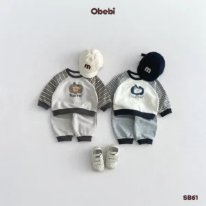 SB61 – Bộ Nỉ Trẻ Em Thu Đông Phối Tay Kẻ Hình In Bí Ngô Obebi