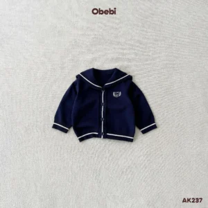 AK237 – Áo Khoác Len Trẻ Em Thu Đông Cổ Thủy Thủ Phối Kẻ Phong Cách Học Đường Obebi