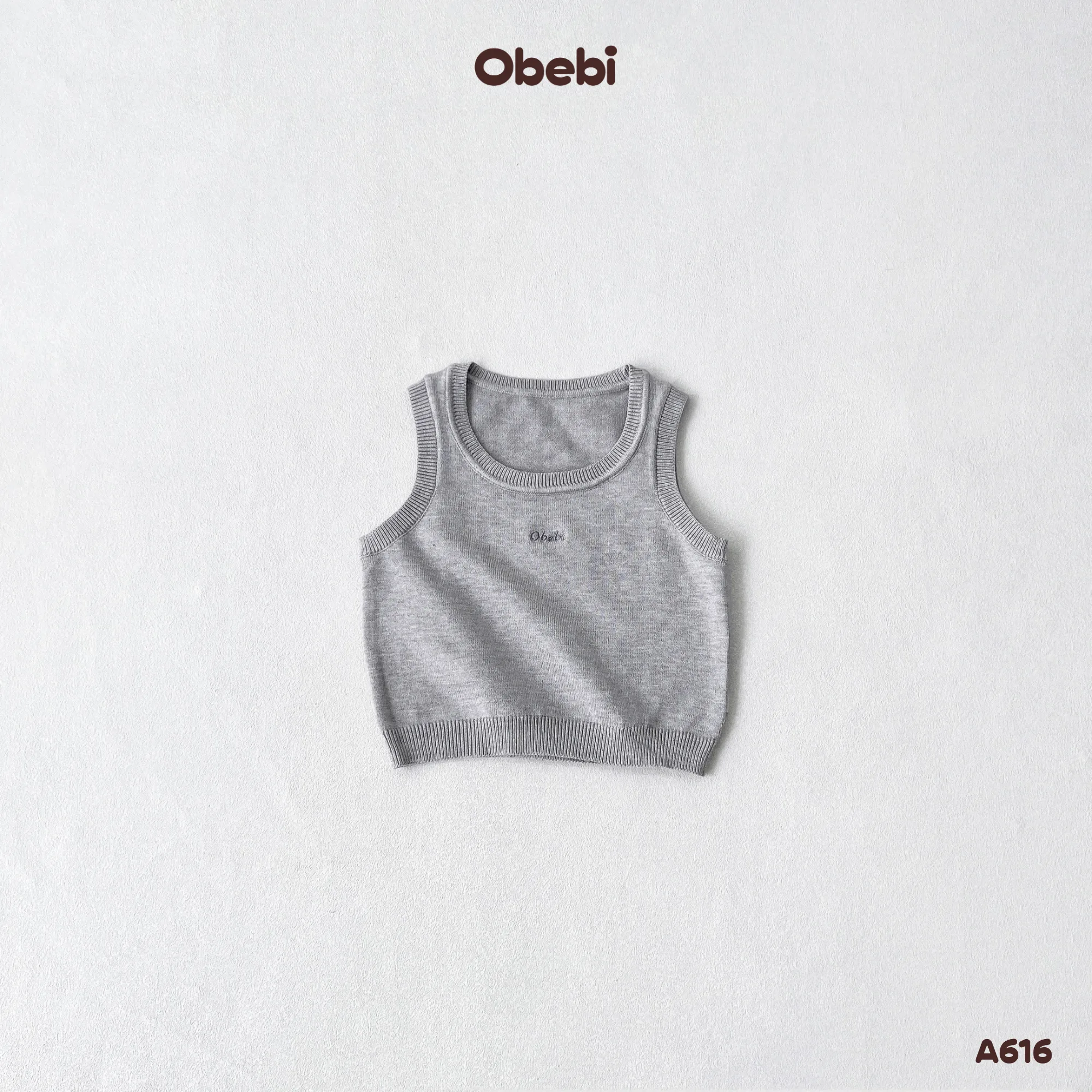 A616 – Áo Len Gile Chui Đầu Trẻ Em Thu Đông Thêu Chữ Obebi