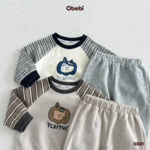 SB61 – Bộ Nỉ Trẻ Em Thu Đông Phối Tay Kẻ Hình In Bí Ngô Obebi