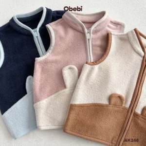 AK246 – Áo ghile trẻ em thu đông vải lông hình tai con vật dễ thương Obebi