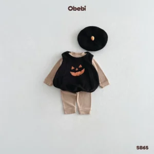SB65 – Áo Gile Lông Trẻ Em Thu Đông Halloween Phối Mũ Nồi Bí Ngô Đáng Yêu Obebi